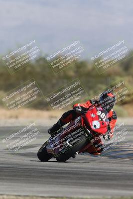 media/Oct-13-2025-Moto Forza (Mon) [[a66d839500]]/3-B Group/Session 3 Turn 2/